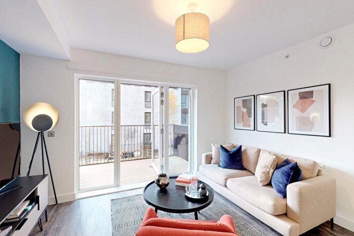 1 Bedroom Flat To Rent In Millet Place, London, E16