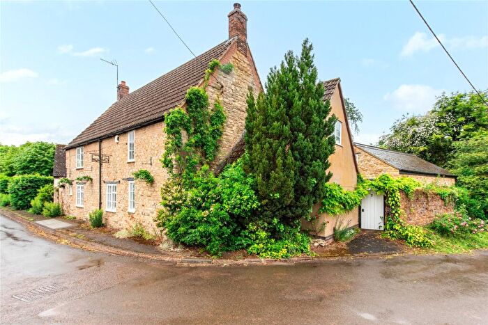 5 Bedroom Cottage For Sale In Bakers Lane, Shutlanger, Towcester, Northamptonshire, NN12