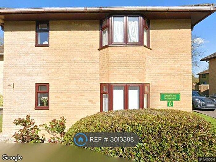 2 Bedroom Flat To Rent In Micheldever Road, Andover, SP10