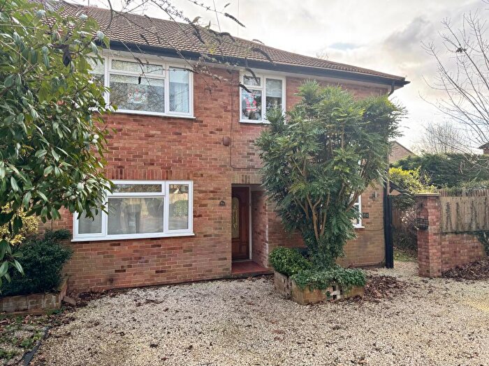 2 Bedroom Maisonette To Rent In Ray Mill Road East, Maidenhead, Berkshire, SL6