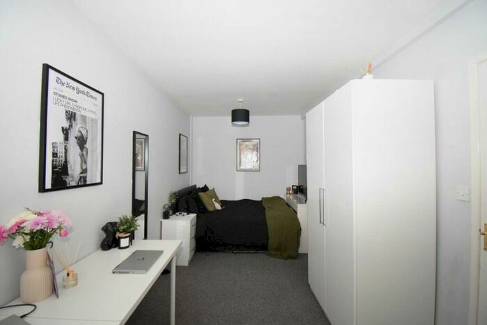 5 Bedroom House To Rent In Merchant Street - Students - -, DE22