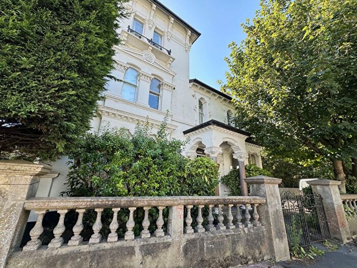 1 Bedroom Flat To Rent In St Helens Road, Hastings, TN34