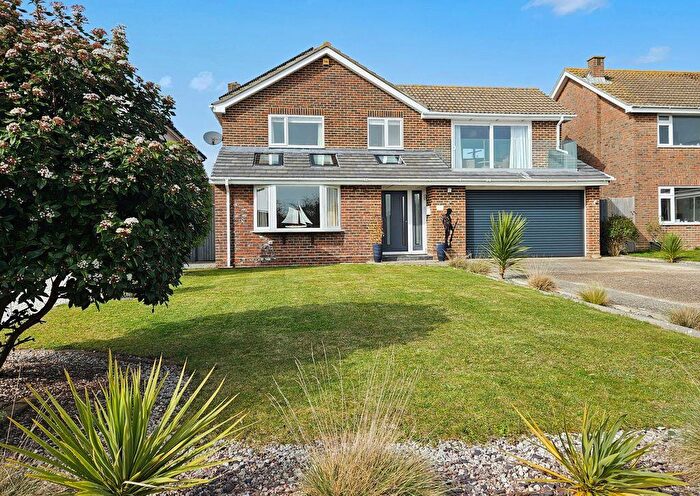 4 Bedroom Detached House For Sale In Fort Road, Alverstoke, Gosport, PO12