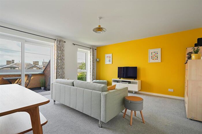 2 Bedroom Apartment For Sale In Sandygate Road, Sandygate, S10