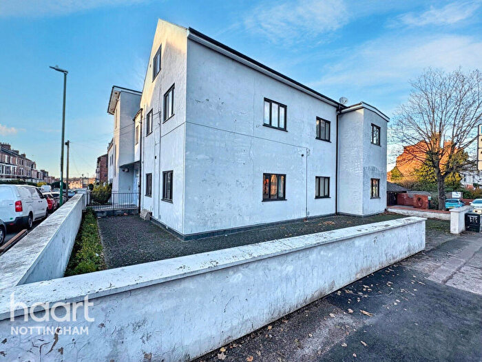 2 Bedroom Apartment For Sale In Mansfield Road, Nottingham, NG5