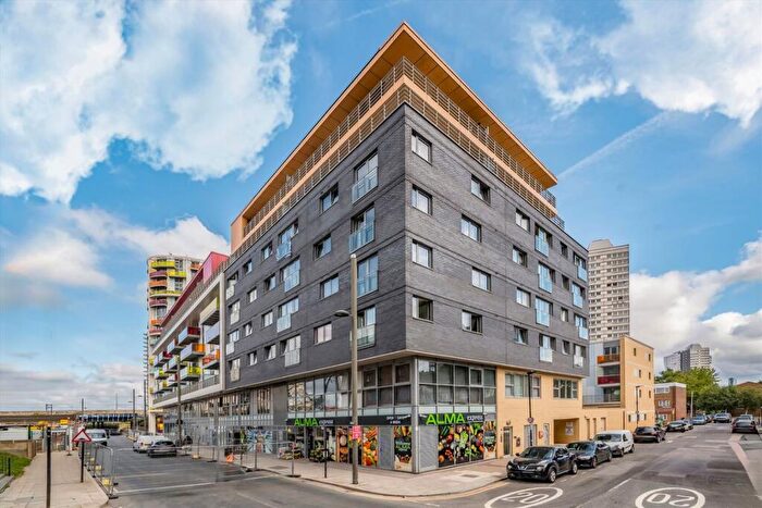 2 Bedroom Flat To Rent In Warton Road, Stratford, E15