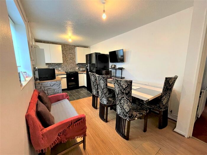 3 Bedroom Property To Rent In Trinity Hall Close, Watford, WD24