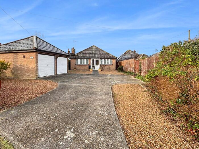 3 Bedroom Detached Bungalow For Sale In Elmstead Road, Wivenhoe, Colchester, CO7