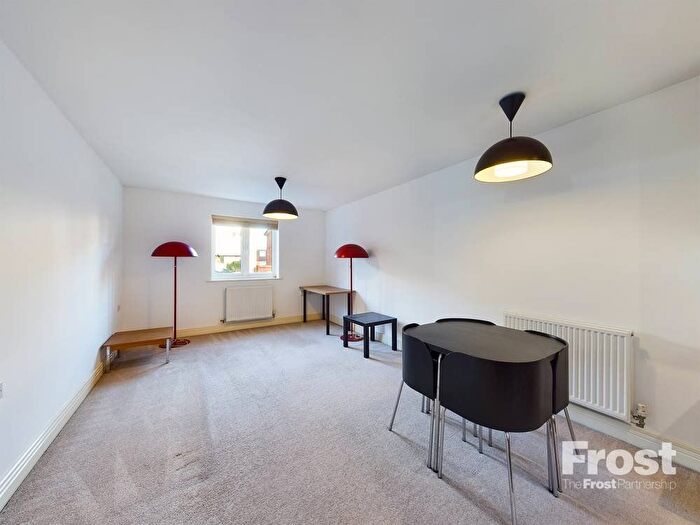 1 Bedroom Flat To Rent In Wapshott Road, Staines-Upon-Thames, Surrey, TW18