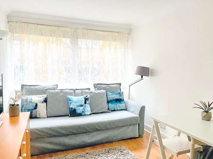1 Bedroom Flat For Sale In Fitzroy Street, Fitzrovia, T, W1