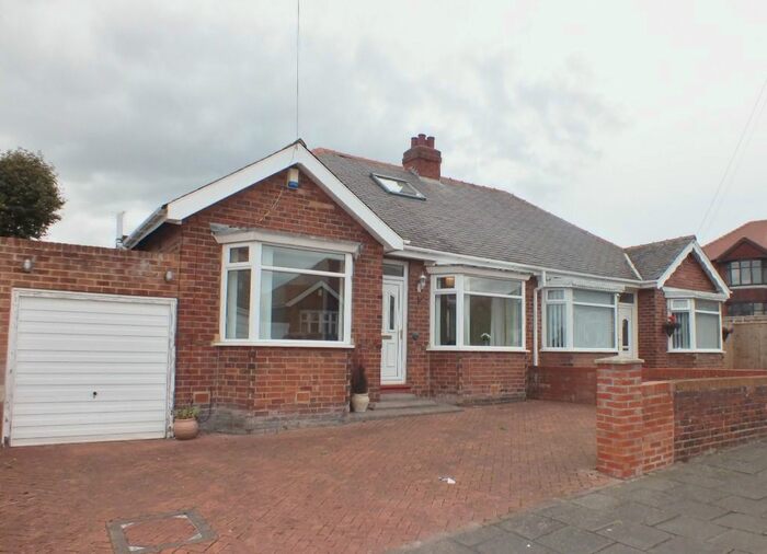 3 Bedroom Bungalow For Sale In Kelso Gardens, Denton Burn, Newcastle