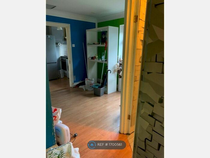 1 Bedroom Flat To Rent In Aldworth Close, Reading, RG30