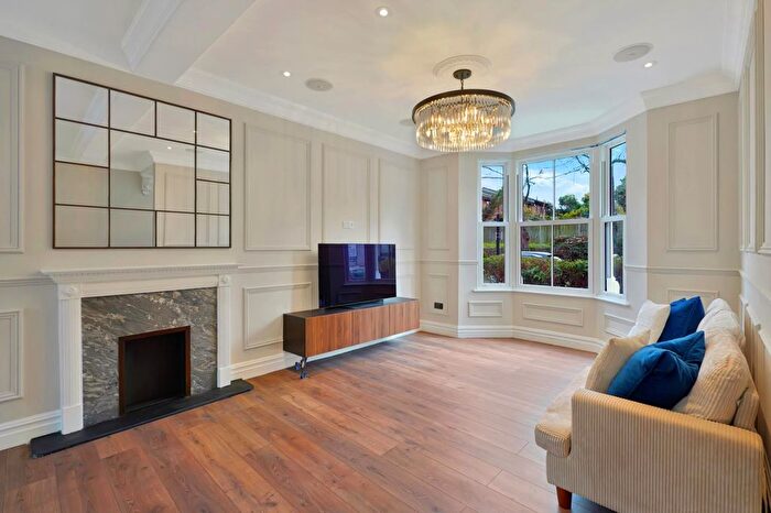 3 Bedroom Property For Sale In Shakespeare Road, Herne Hill, SE24