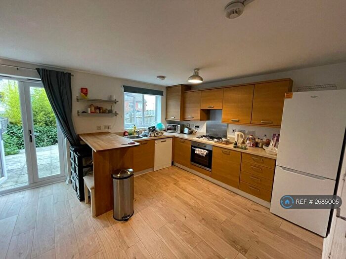 6 Bedroom Terraced House To Rent In Great Copsie Way, Bristol, BS16