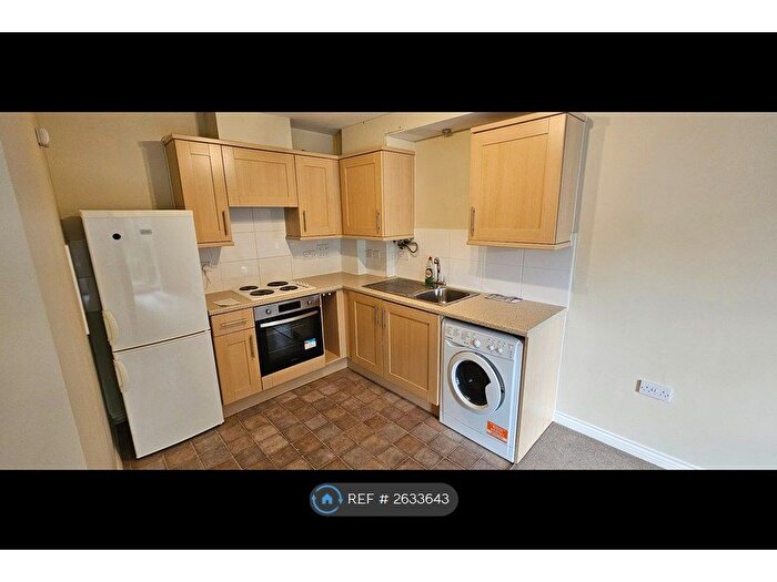 1 Bedroom Flat To Rent In Winton Close, Winchester, SO22