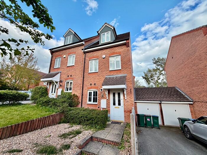 3 Bedroom Semi Detached House To Rent In Lowfield Road, Coventry, CV3