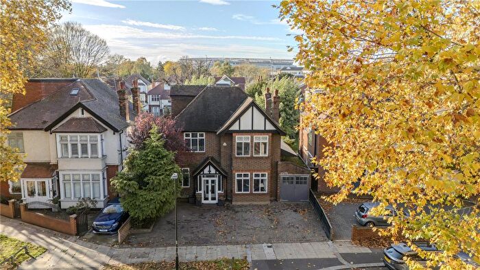 5 Bedroom Detached House For Sale In Cole Park Road, Twickenham, TW1