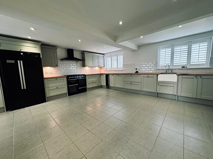 5 Bedroom Detached House To Rent In The Street, Bramley, RG26