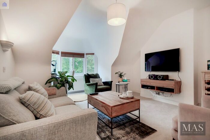 1 Bedroom Flat To Rent In Acton Lane, London, W4