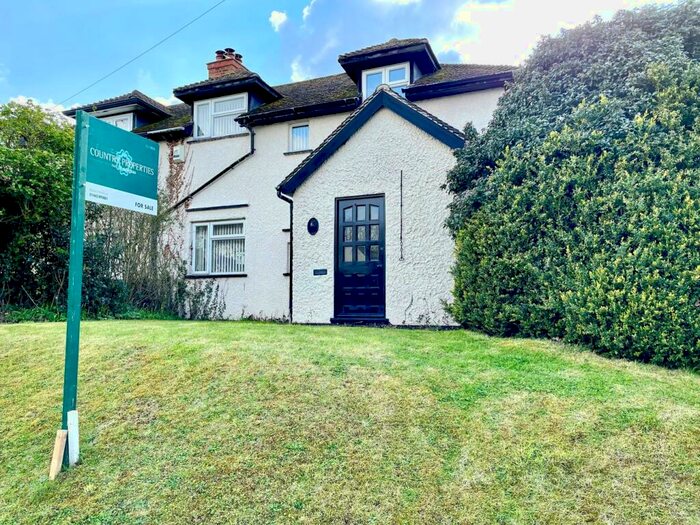 2 Bedroom Semi-Detached House For Sale In Hitchin Road, Weston, SG4