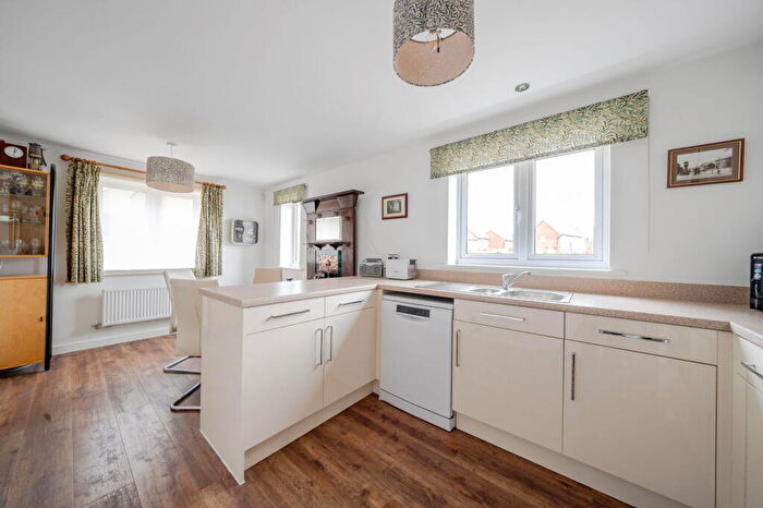 3 Bedroom Detached House For Sale In Bryant Close, Chippenham, SN15