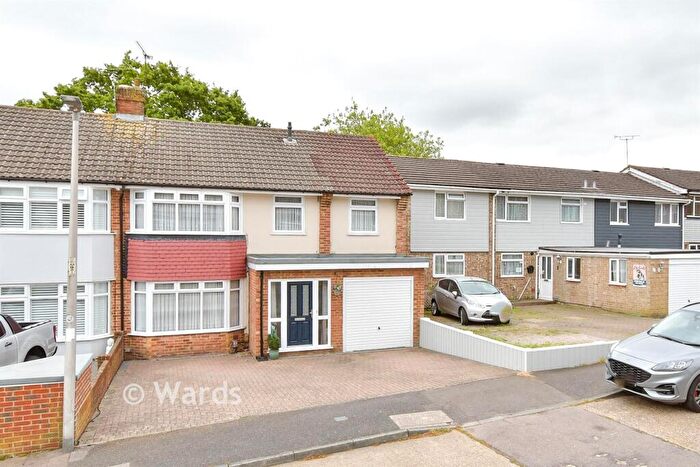 4 Bedroom Semi-Detached House For Sale In Courtfield Avenue, Lordswood, Chatham, Kent, ME5
