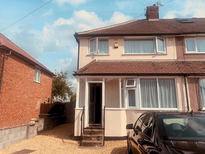 3 Bedroom House To Rent In Cavendish Road, Patchway, BS34