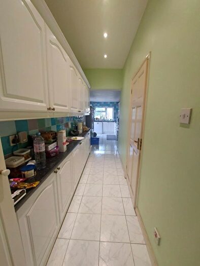 4 Bedroom Terraced House To Rent In Kings Gardens, Ig, IG1