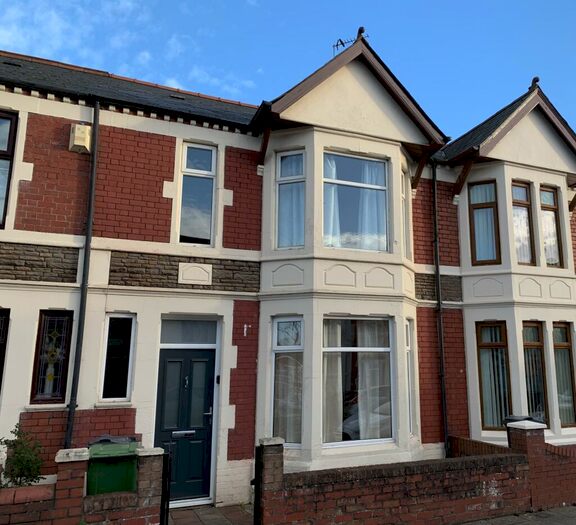 3 Bedroom Terraced House To Rent In Summerfield Avenue, Heath, Cardiff, CF14