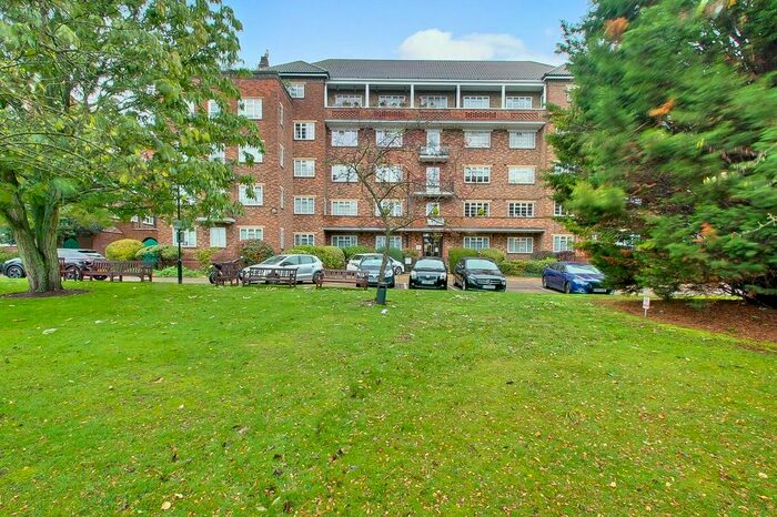 2 Bedroom Flat To Rent In Thurlby Croft, Mulberry Close, Hendon, NW4