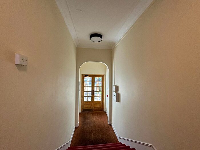 1 Bedroom Flat To Rent In Kings Drive, Wembley, HA9