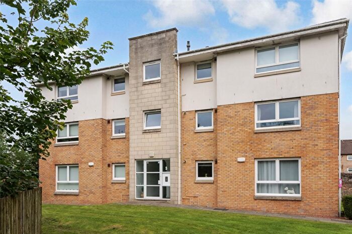 2 Bedroom Flat For Sale In Burnbrae Gardens, Duntocher, West Dunbartonshire, G81