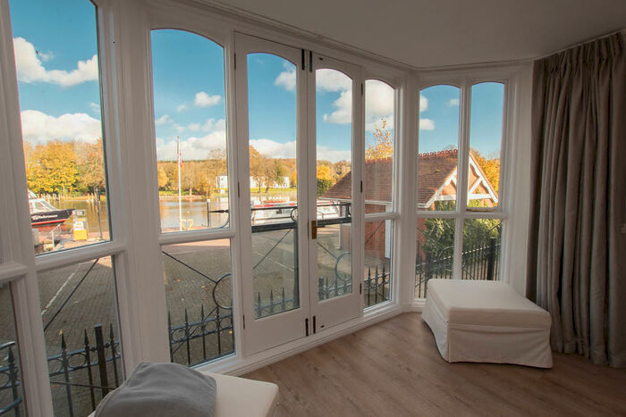 2 Bedroom Apartment To Rent In Boathouse Reach, Henley-on-Thames, RG9