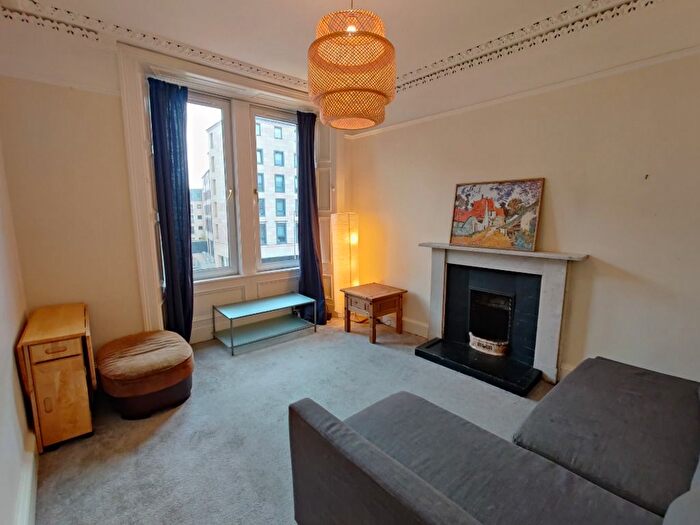 2 Bedroom Flat To Rent In Albert Place, Edinburgh, EH7