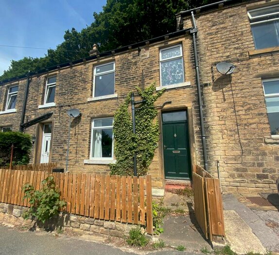 2 Bedroom Terraced House To Rent In Rose Grove, Sowerby Bridge, HX6