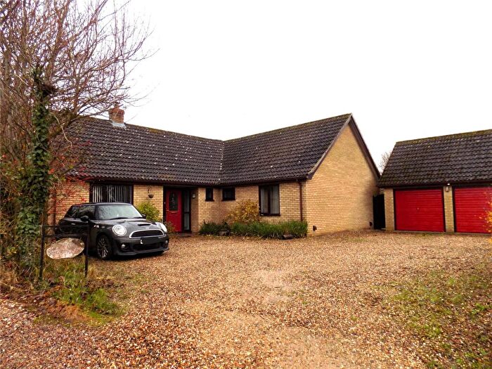 3 Bedroom Bungalow To Rent In Half Moon Lane, Redgrave, Diss, Suffolk, IP22