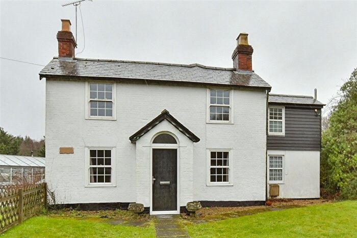 3 Bedroom Detached House For Sale In London Road, Faversham, Kent, ME13