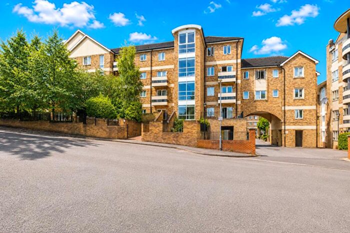3 Bedroom Apartment For Sale In Branagh Court, Reading, Berkshire, RG30