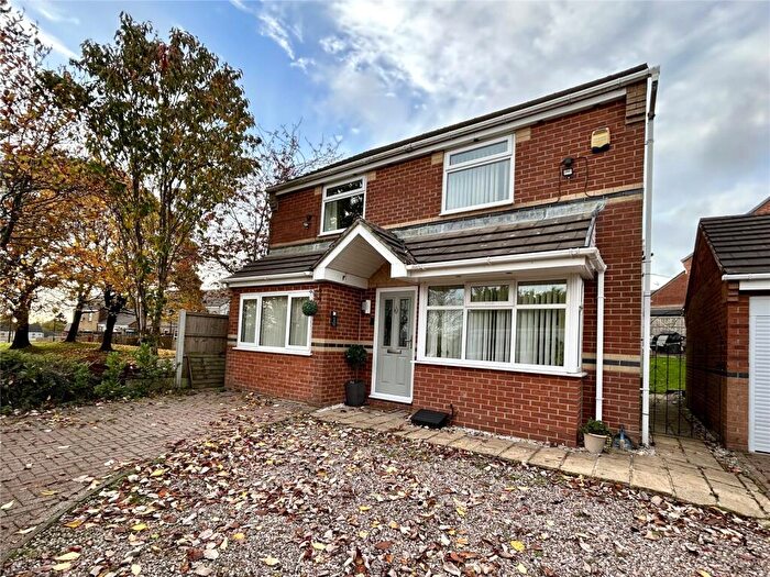3 Bedroom Detached House To Rent In Tippet Close, Blackburn, Lancashire, BB2