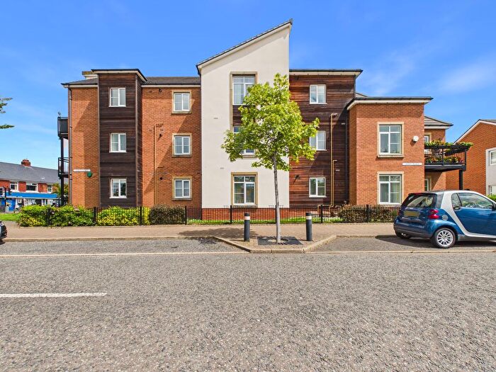2 Bedroom Flat For Sale In Aspen Place, South Shields, NE34