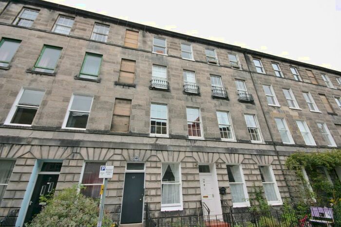 3 Bedroom Flat To Rent In Montague Street, Newington, Edinburgh, EH8