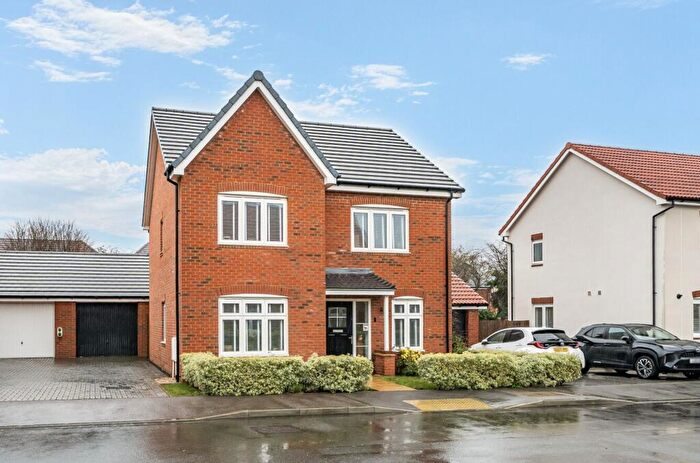 4 Bedroom Detached House For Sale In Linseed Way, Yapton, BN18