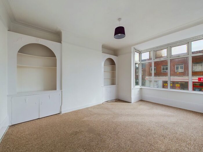 4 Bedroom Maisonette To Rent In Station Road, Portslade, BN41