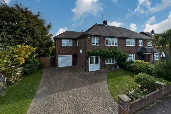 4 Bedroom Semi-Detached House To Rent In Sterry Drive, Thames Ditton, KT7