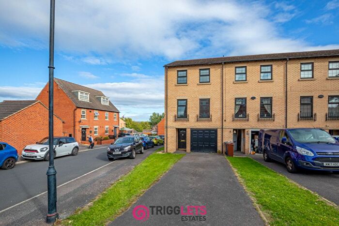4 Bedroom End Of Terrace House For Sale In Hawthorne Drive, Bolton-Upon-Dearne, Rotherham, S63