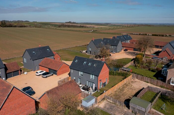 4 Bedroom Detached House For Sale In The Kilns, Reed, SG8