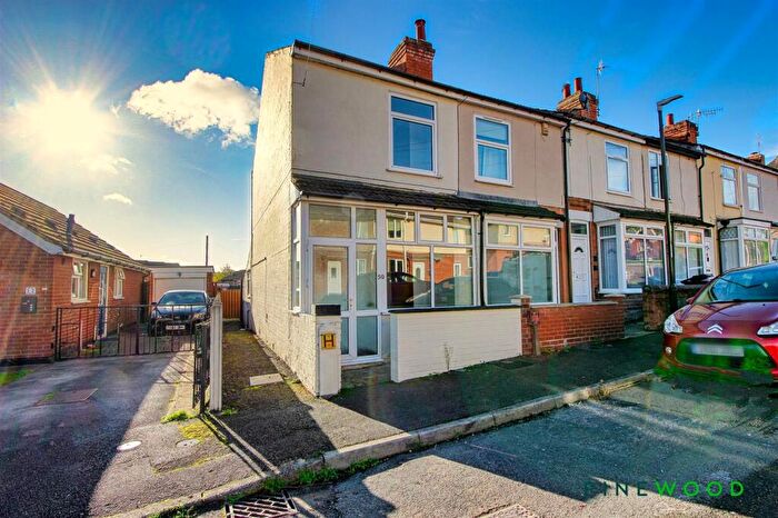 2 Bedroom End Of Terrace House To Rent In Chesterfield Avenue, New Whittington, Chesterfield, Derbyshire, S43