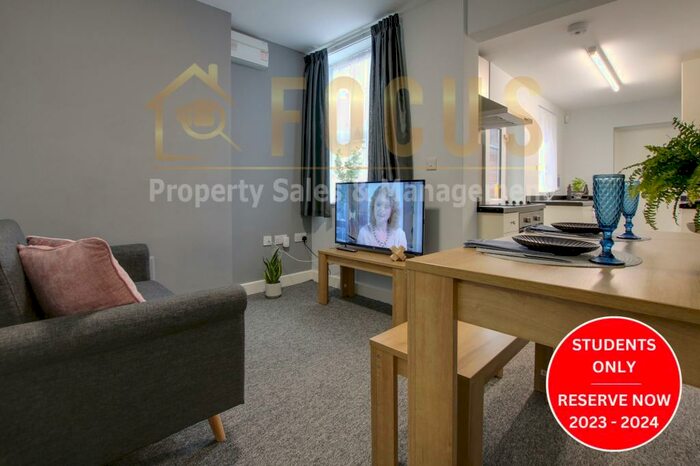 2 Bedroom Ground Flat To Rent In Fleetwood Road, Leicester, LE2