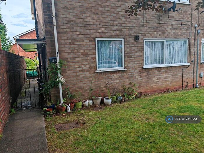 2 Bedroom Flat To Rent In Moseley, Birmingham, B13