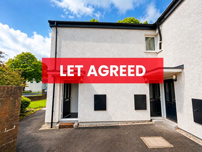 1 Bedroom Flat To Rent In Holtdale Avenue, Leeds, LS16